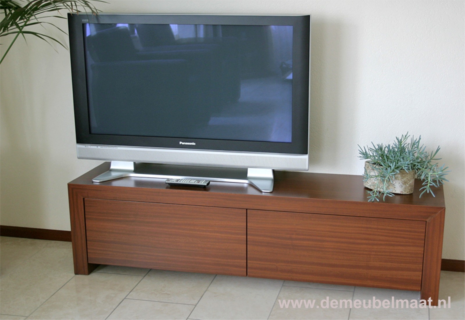 Misschien Ritmisch Voorkeur tv meubel in mahonie-1600x1100 - De Meubelmaat